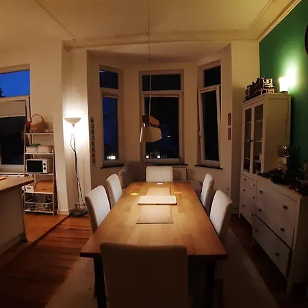 Gemuetliche Mit Geteiltem Essbereich Am Rande Des Bremer Viertel