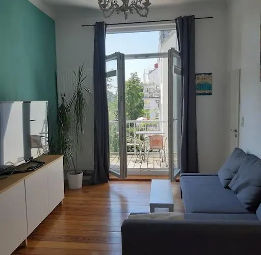 Appartement Gemuetliche Mit Geteiltem Essbereich Am Rande Des Bremer Viertel Bremen