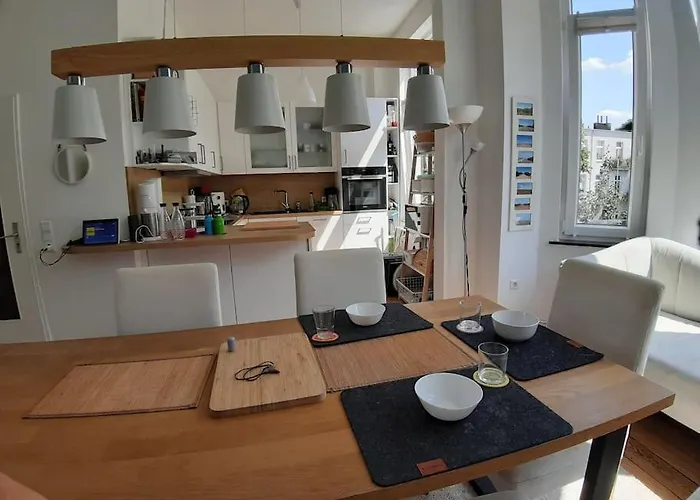 Gemuetliche Mit Geteiltem Essbereich Am Rande Des Bremer Viertel 公寓 *